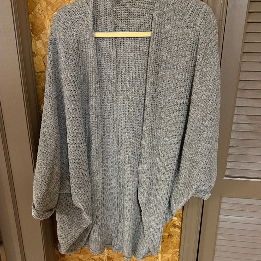 Elegant Gray/beige Women's Poncho